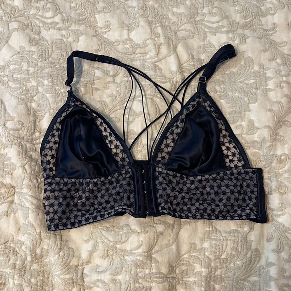 VS large lingerie top